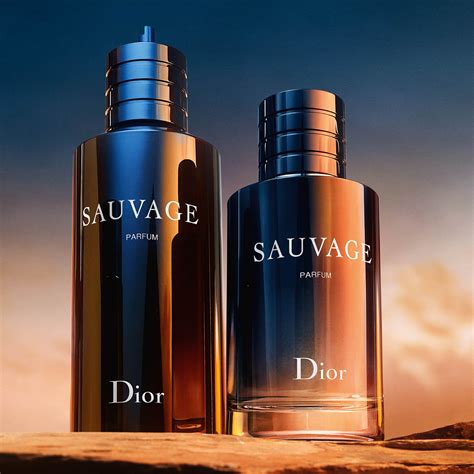 Sauvage Parfum Refill: Zitrischer und holziger Herrenduft 